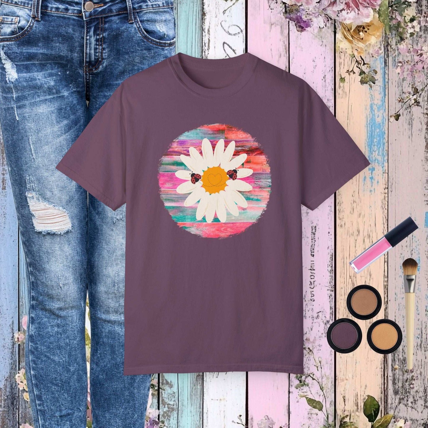 Ladybug Love Daisy T-shirt - Berry / S - T-Shirt